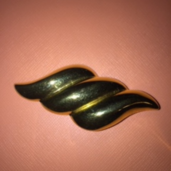 Signed Napier Pin Brooch Shiny Gold Tone - Picture 3 of 6